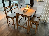 Hutten - bartafel met bank en 2 barkrukken - afbeelding 1 van  4