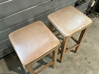 Hutten - bartafel met bank en 2 barkrukken - afbeelding 4 van  4