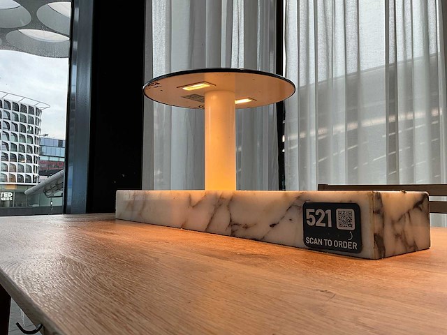 Hutten - bartafel met bank en 2 barkrukken - afbeelding 4 van  6