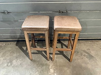 Hutten - bartafel met bank en 2 barkrukken - afbeelding 5 van  8