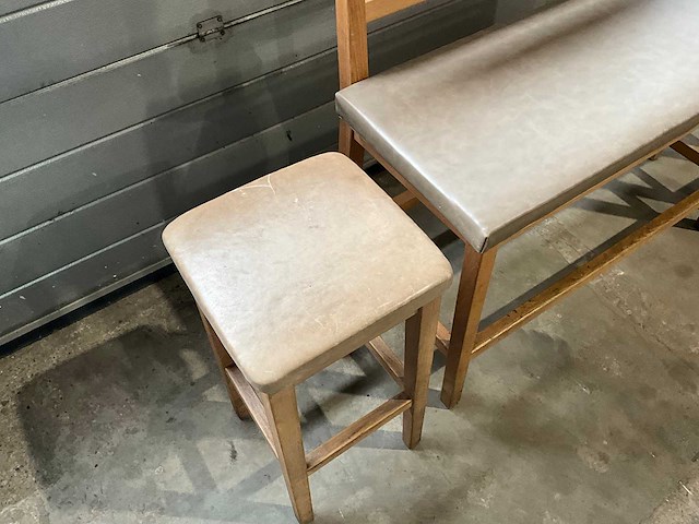 Hutten - bartafel met bank en 2 barkrukken - afbeelding 5 van  6