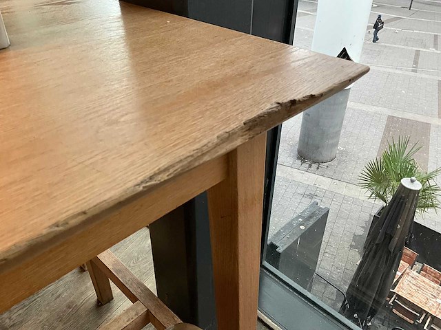 Hutten - bartafel met bank en 2 barkrukken - afbeelding 6 van  6