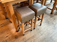 Hutten - bartafel met bank en 2 krukken (2x) - afbeelding 2 van  8