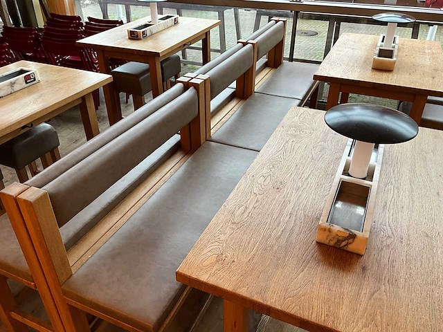 Hutten - bartafel met bank en 2 krukken (2x) - afbeelding 6 van  8