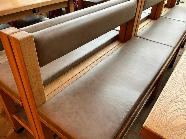 Hutten - bartafel met bank en 2 krukken (2x) - afbeelding 8 van  8