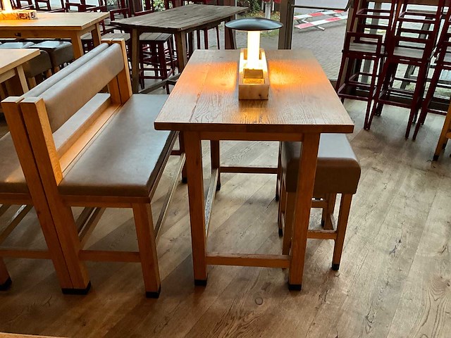 Hutten - bartafel met bank en 2 krukken - afbeelding 2 van  7