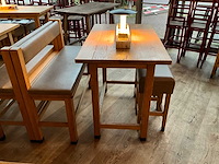 Hutten - bartafel met bank en 2 krukken - afbeelding 2 van  7