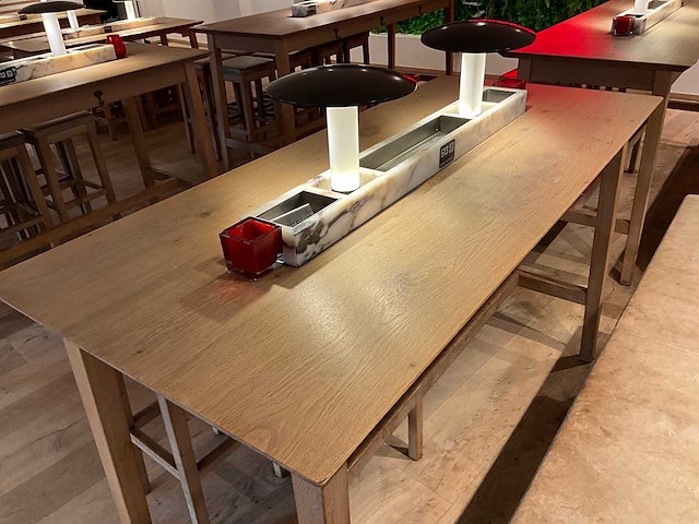 Hutten - bartafel met bank en 3 barkrukken - afbeelding 4 van  6