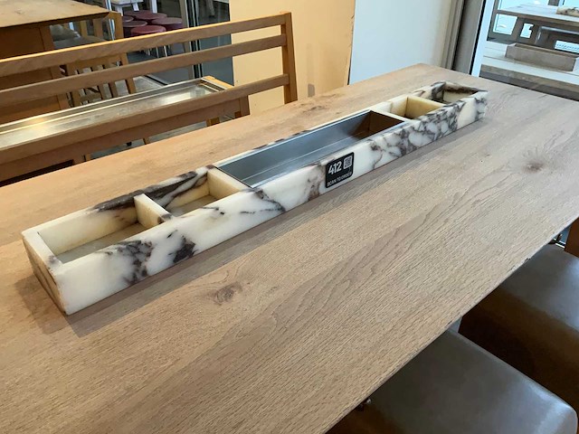 Hutten - bartafel met bank en 3 barkrukken - afbeelding 3 van  6