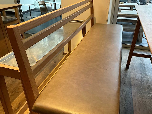 Hutten - bartafel met bank en 3 barkrukken - afbeelding 6 van  6