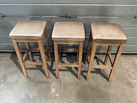 Hutten - bartafel met bank en 3 barkrukken - afbeelding 6 van  7