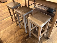 Hutten - bartafel met bank en 3 barkrukken - afbeelding 2 van  8