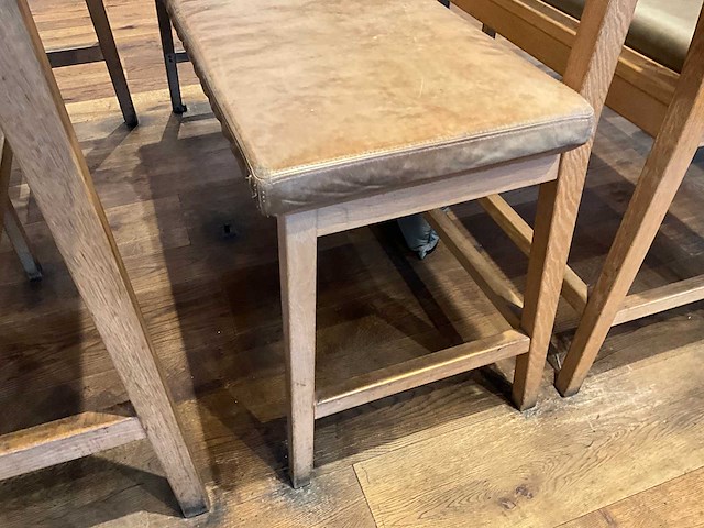 Hutten - bartafel met bank en 3 barkrukken - afbeelding 6 van  8