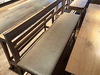 Hutten - bartafel met bank en 3 krukken - afbeelding 3 van  8