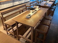 Hutten - bartafel met bank en 3 krukken - afbeelding 1 van  8