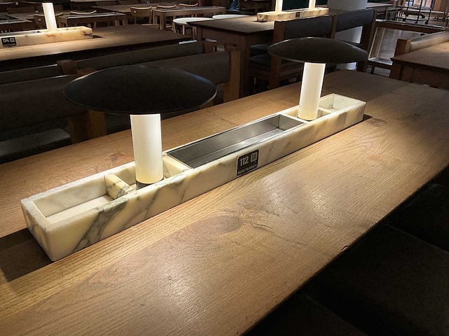 Hutten - bartafel met bank en 4 barkrukken (2x) - afbeelding 4 van  9