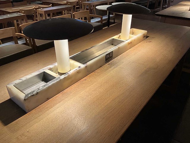 Hutten - bartafel met bank en 4 barkrukken (2x) - afbeelding 8 van  9