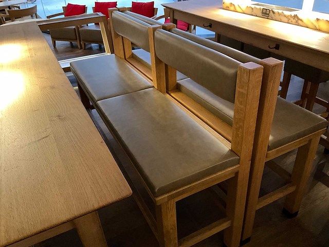 Hutten - bartafel met bank en 4 barkrukken - afbeelding 5 van  7