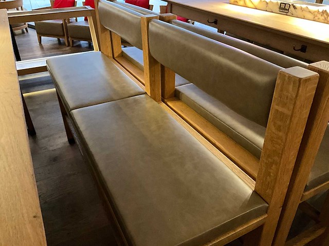Hutten - bartafel met bank en 4 barkrukken - afbeelding 6 van  7