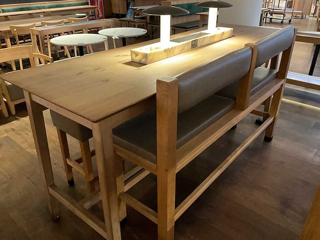 Hutten - bartafel met bank en 4 barkrukken - afbeelding 7 van  7