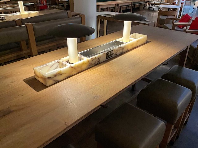 Hutten - bartafel met bank en 4 barkrukken - afbeelding 3 van  5