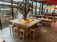 Hutten - bartafel met boom en 12 barkrukken - afbeelding 1 van  7