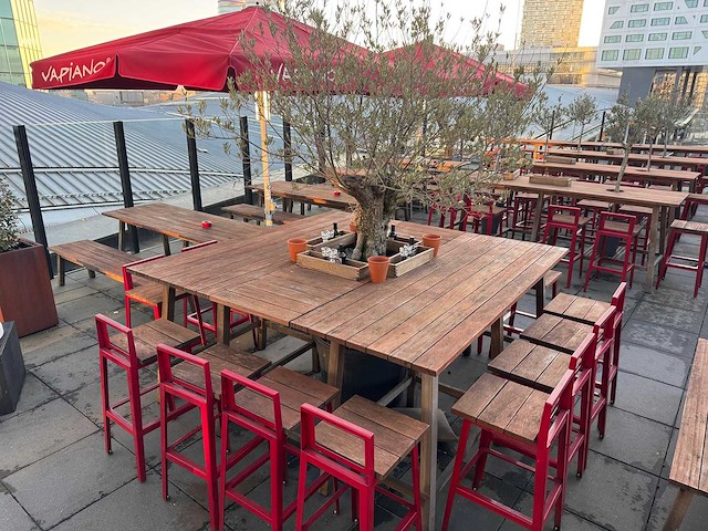 Hutten - bartafel met boom - afbeelding 10 van  12