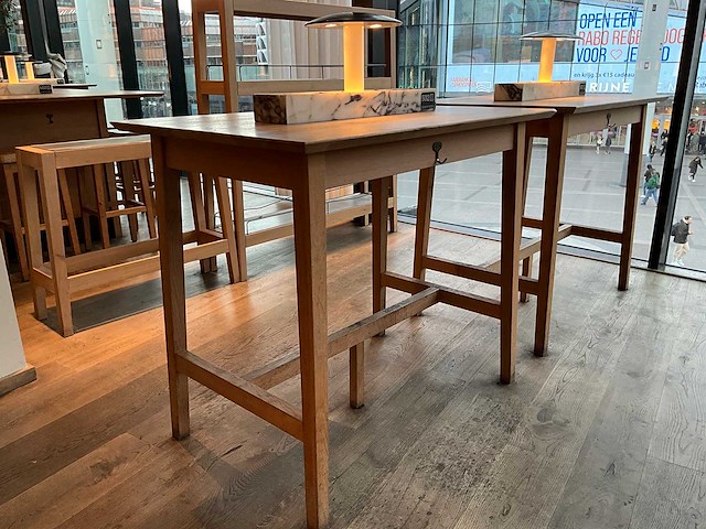 Hutten - bartafel met marmeren opbouw en verlichting - afbeelding 2 van  5