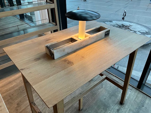 Hutten - bartafel met marmeren opbouw en verlichting - afbeelding 3 van  5
