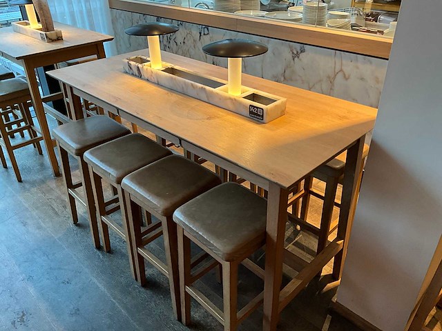 Hutten - bartafel met marmeren opbouw en verlichting - afbeelding 1 van  5