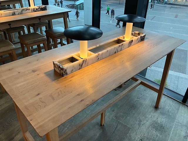 Hutten - bartafel met marmeren opbouw en verlichting - afbeelding 4 van  6
