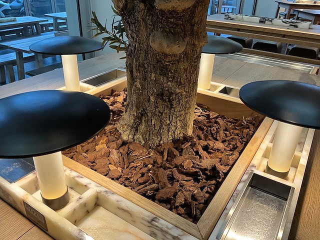 Hutten - bartafel met marmeren opbouw, verlichting & boom - afbeelding 6 van  8