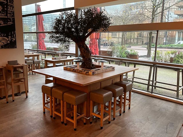 Hutten - bartafel met marmeren opbouw, verlichting & boom - afbeelding 1 van  9