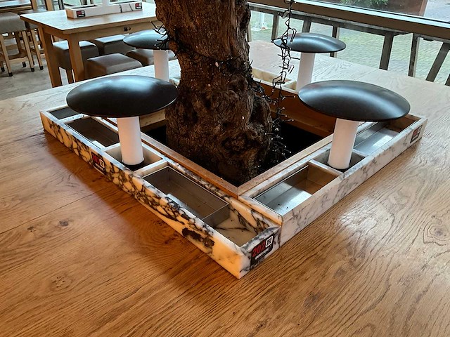 Hutten - bartafel met marmeren opbouw, verlichting & boom - afbeelding 9 van  9