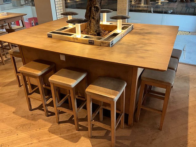 Hutten - bartafel met marmeren opbouw, verlichting & boom - afbeelding 2 van  7