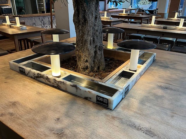 Hutten - bartafel met marmeren opbouw, verlichting & boom - afbeelding 3 van  8