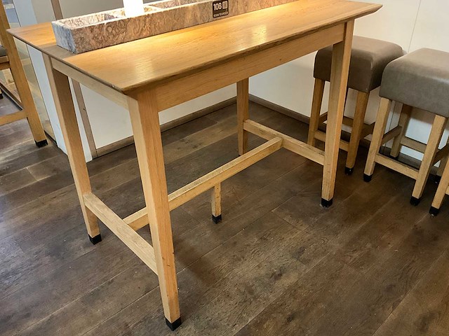 Hutten - bartafel met marmeren opbouw & verlichting - afbeelding 3 van  3