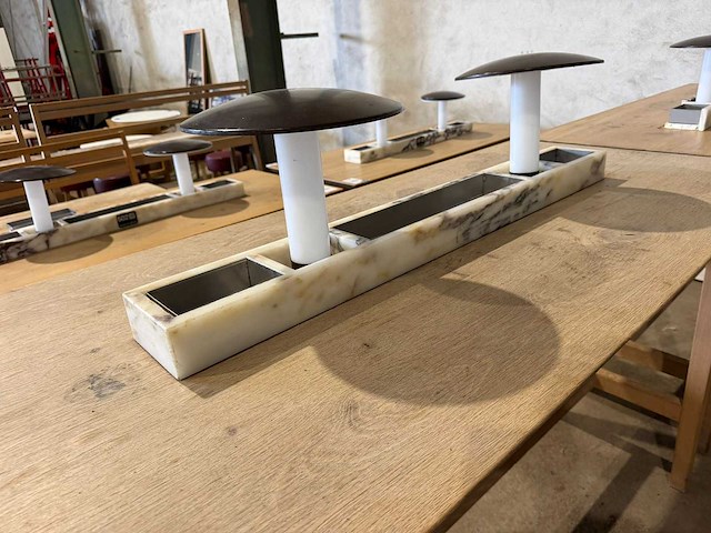 Hutten - bartafel met marmeropbouw en verlichting - afbeelding 7 van  9