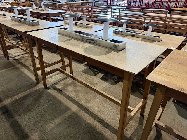 Hutten - bartafel met marmeropbouw en verlichting - afbeelding 8 van  9