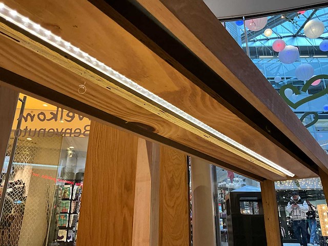 Hutten - bijzettafel met led-verlichting - afbeelding 4 van  4