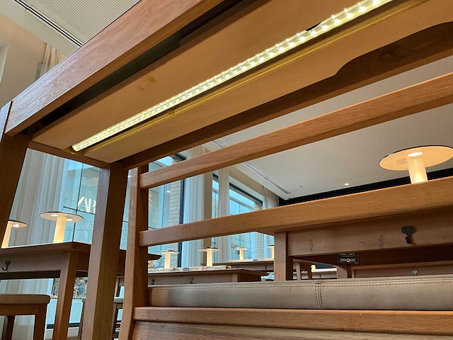 Hutten - bijzettafel met led-verlichting - afbeelding 3 van  3