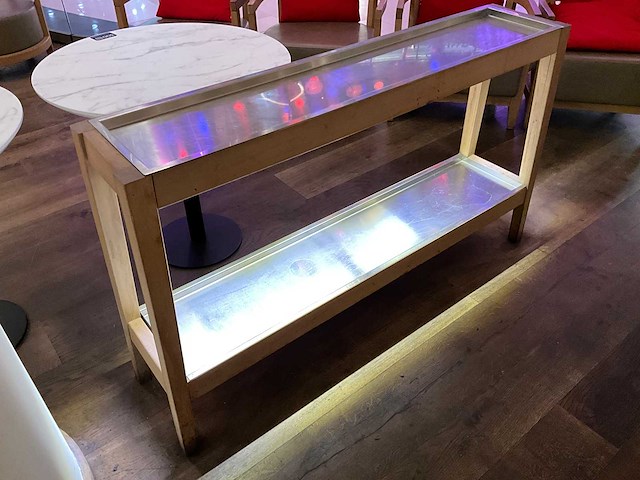 Hutten - bijzettafel met led-verlichting - afbeelding 1 van  5