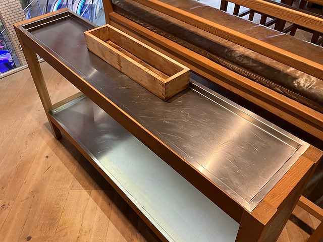 Hutten - bijzettafel met led-verlichting - afbeelding 2 van  5