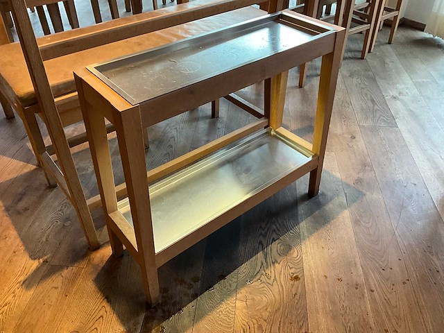 Hutten - bijzettafel met led-verlichting - afbeelding 2 van  5