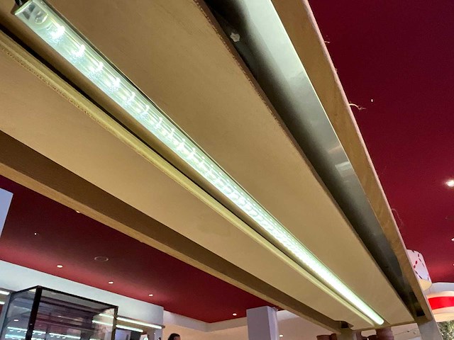 Hutten - bijzettafel met led-verlichting - afbeelding 4 van  5