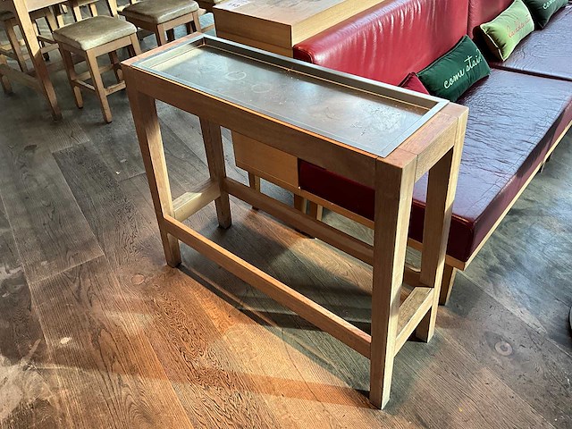 Hutten - bijzettafel - afbeelding 1 van  3