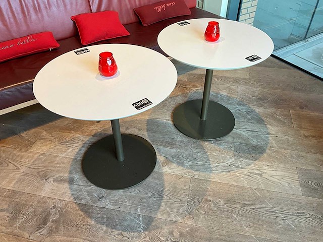 Hutten - bistrotafel ø 68 cm (2x) - afbeelding 1 van  3