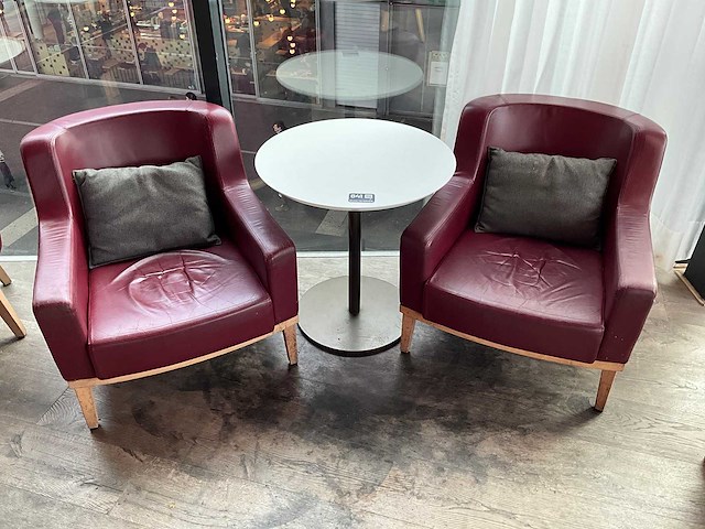 Hutten - bistrotafel met 2 fauteuils - afbeelding 2 van  6