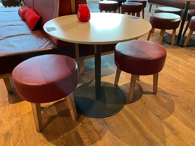 Hutten - bistrotafel met 2 krukken - afbeelding 1 van  4