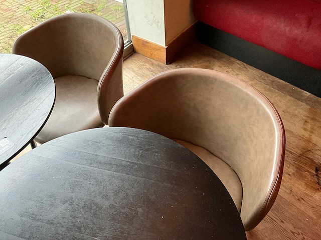 Hutten - bistrotafel met 2 lederen stoelen (2x) - afbeelding 5 van  6